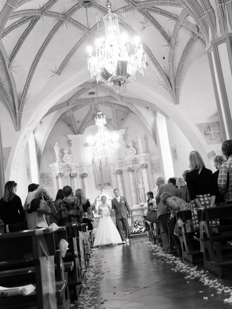 Vestuvių fotografija bažnyčioje